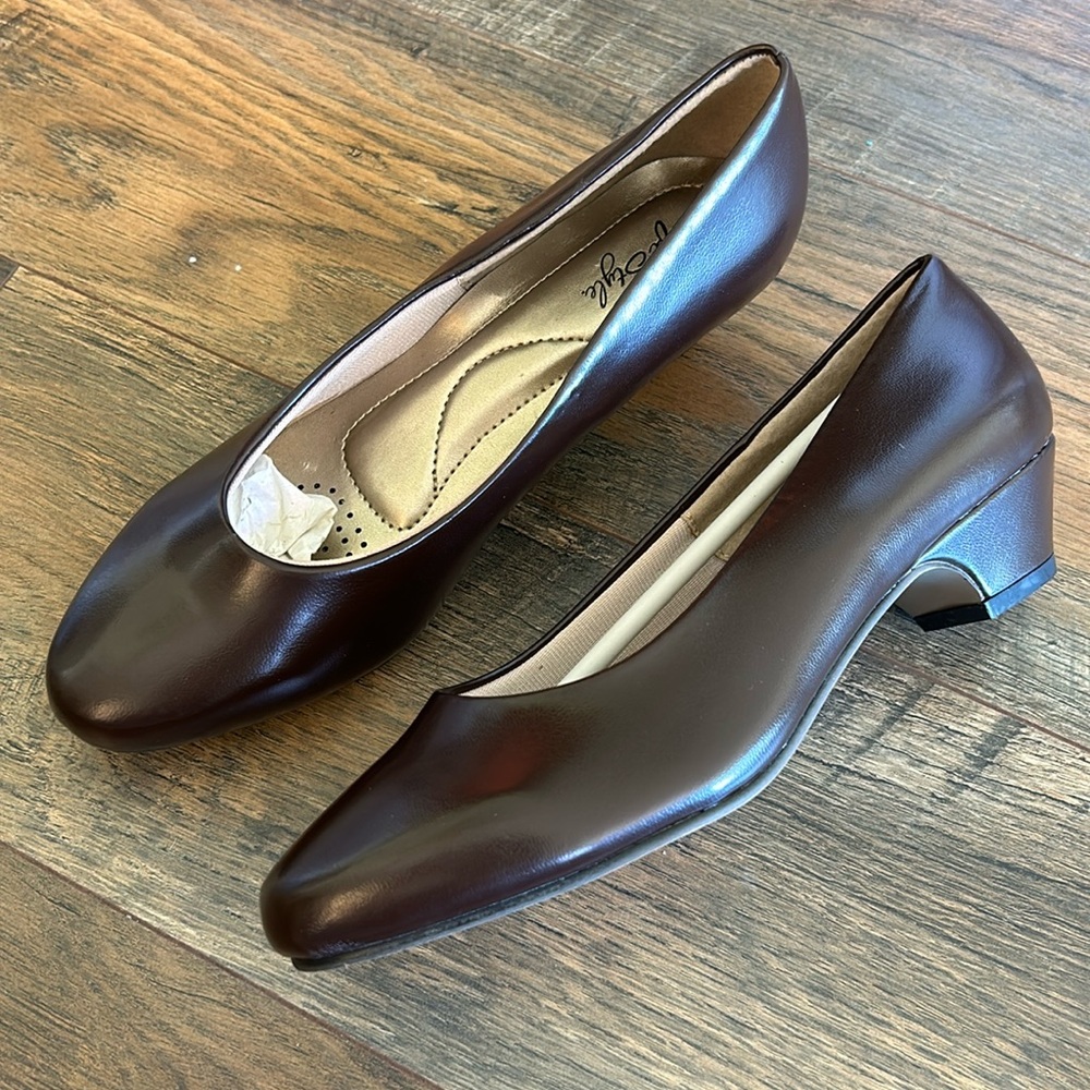 Soft Style Brown Heels